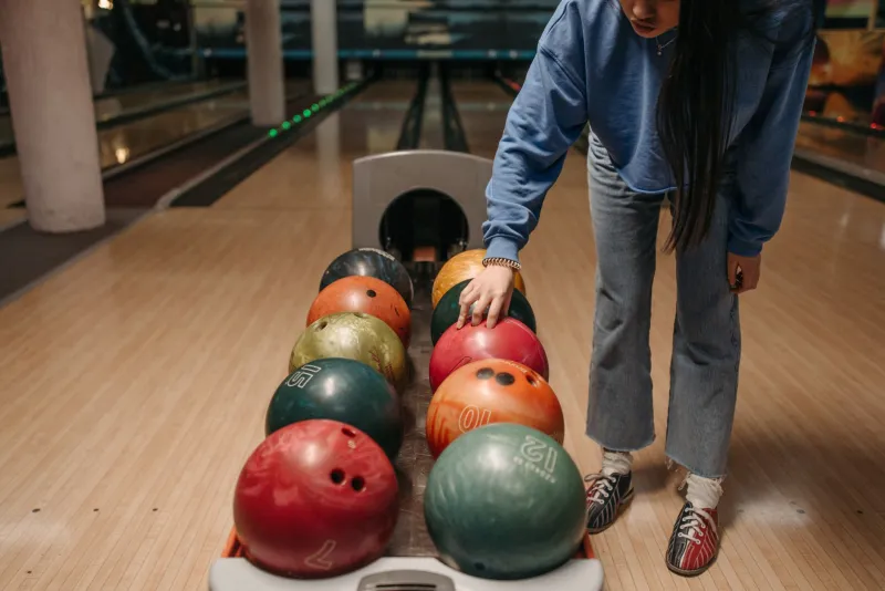 Every Tuesday Night the Whole Block Showed Up — The Bowling League America Left Behind