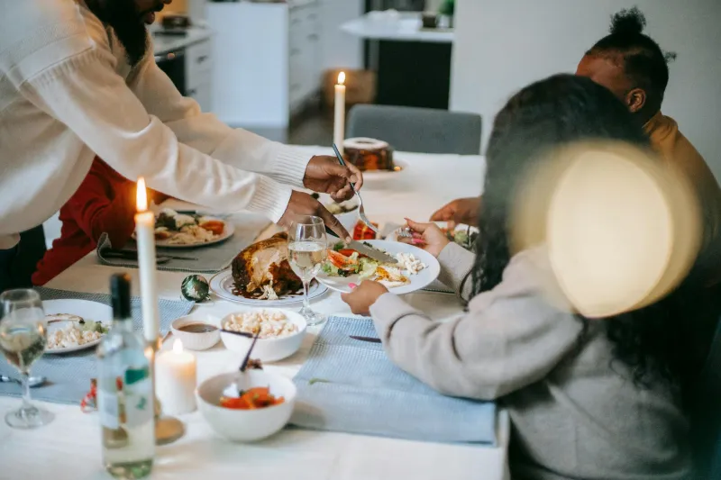 The Table Was Sacred — Why American Families Stopped Breaking Bread Together