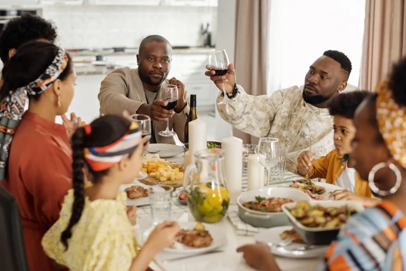 Nobody Left the Table Until Dad Said So — The Lost Rules of the American Family Dinner